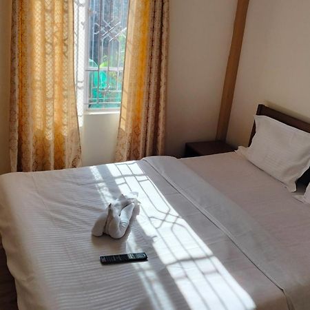 Aroma Inn Shillong Esterno foto
