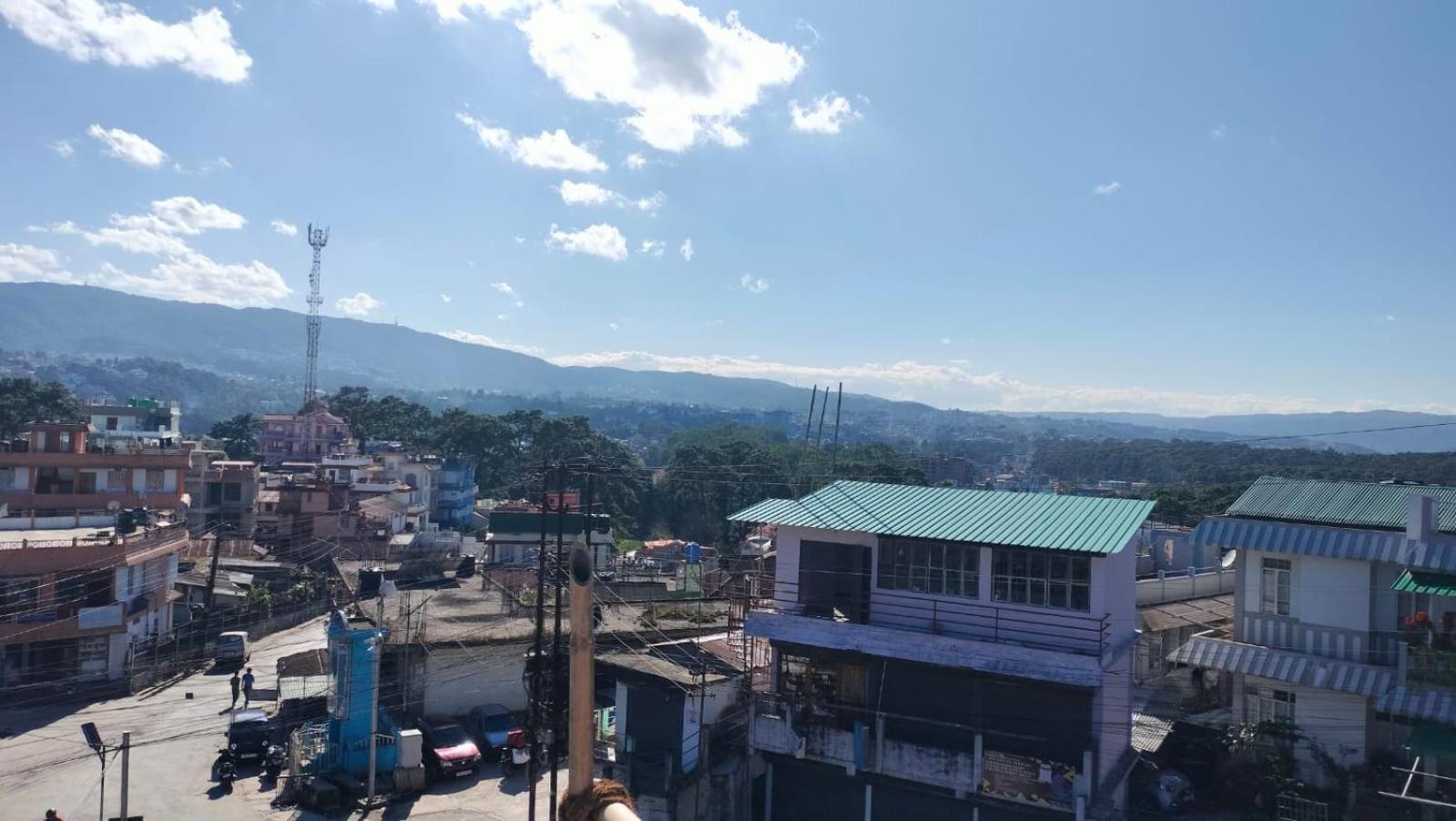 Aroma Inn Shillong Esterno foto