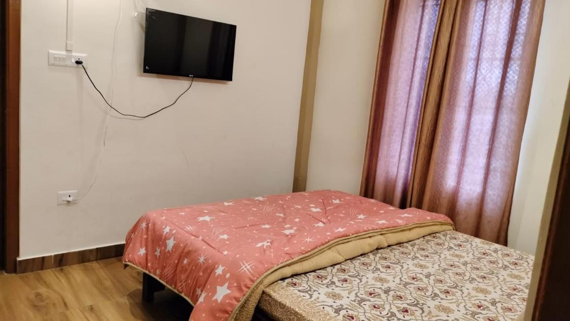 Aroma Inn Shillong Esterno foto