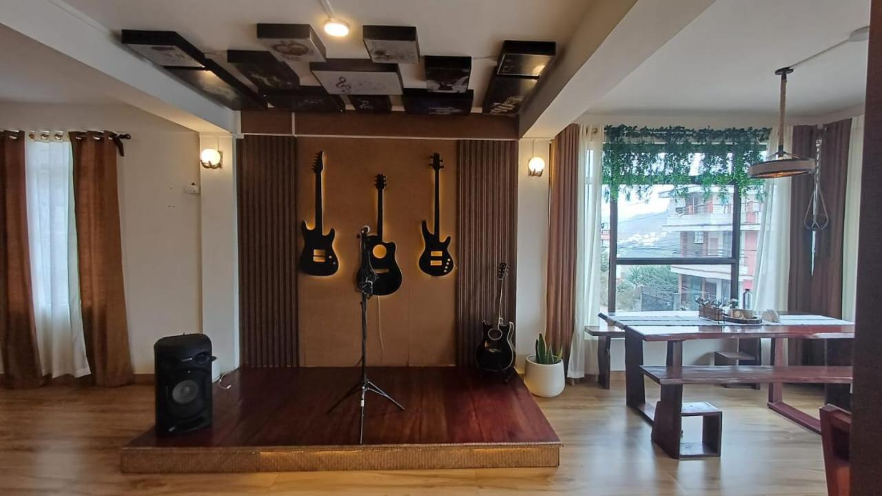 Aroma Inn Shillong Esterno foto