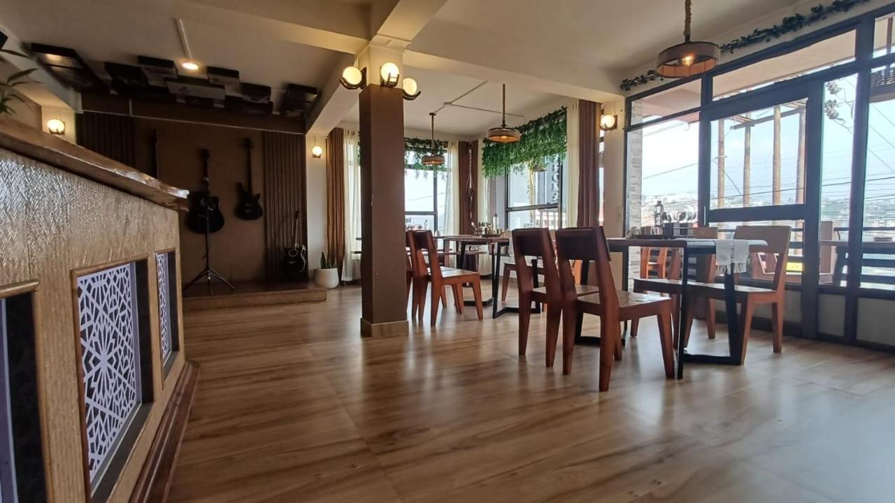 Aroma Inn Shillong Esterno foto