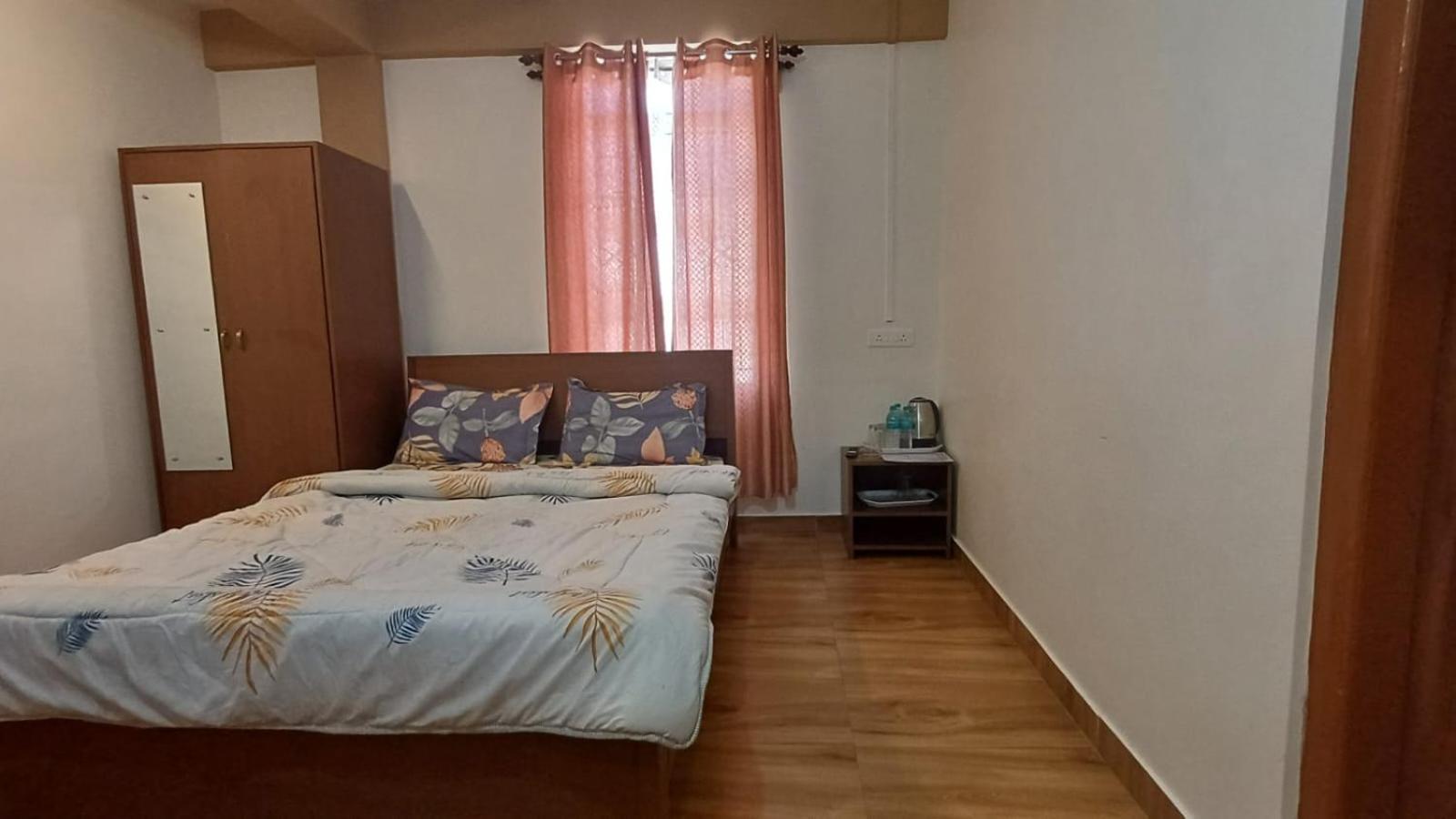 Aroma Inn Shillong Esterno foto