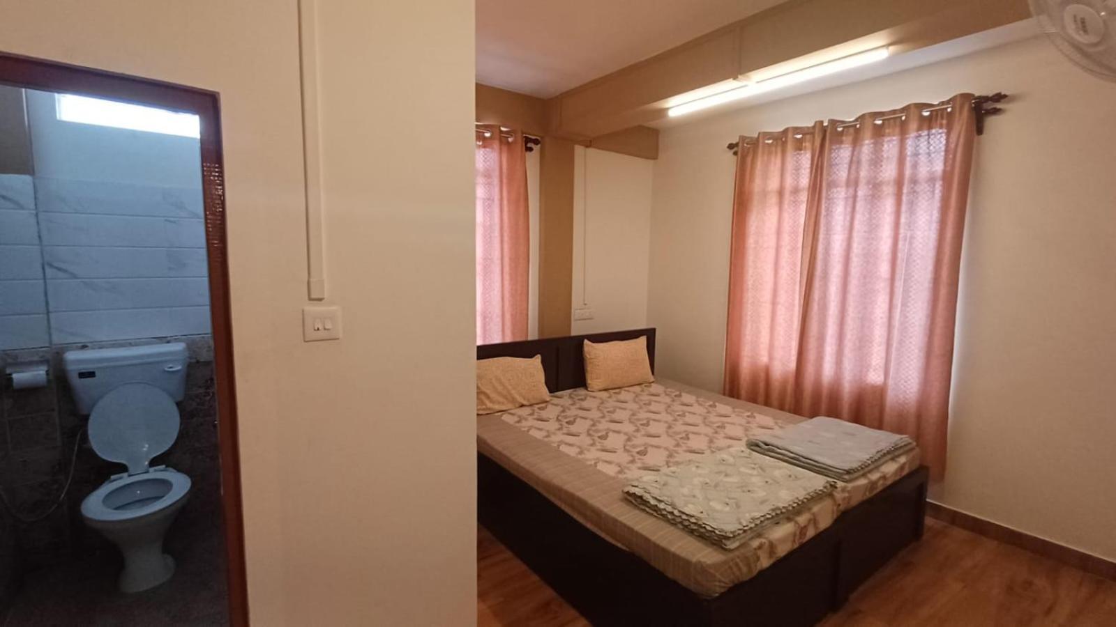 Aroma Inn Shillong Esterno foto