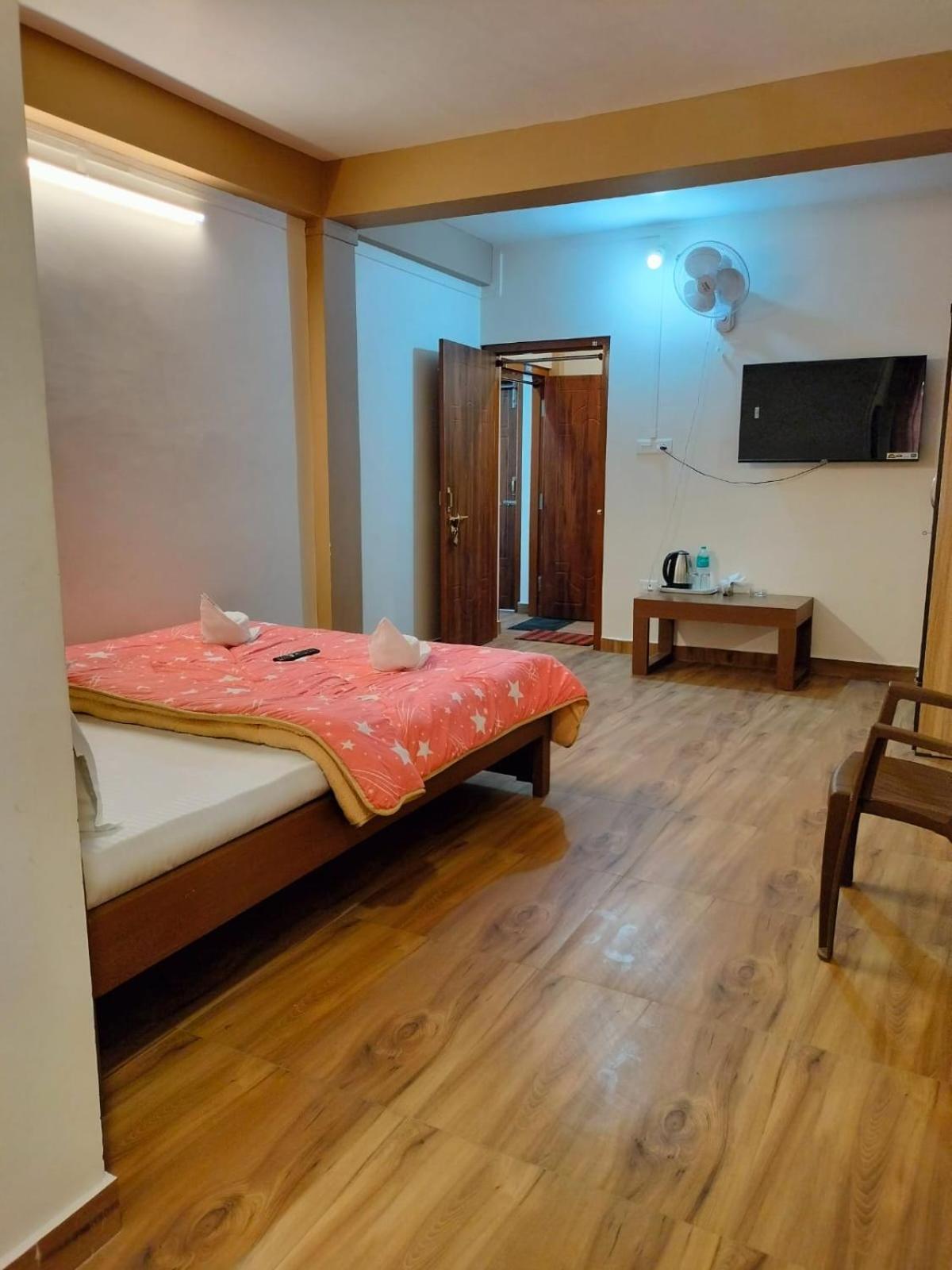 Aroma Inn Shillong Esterno foto