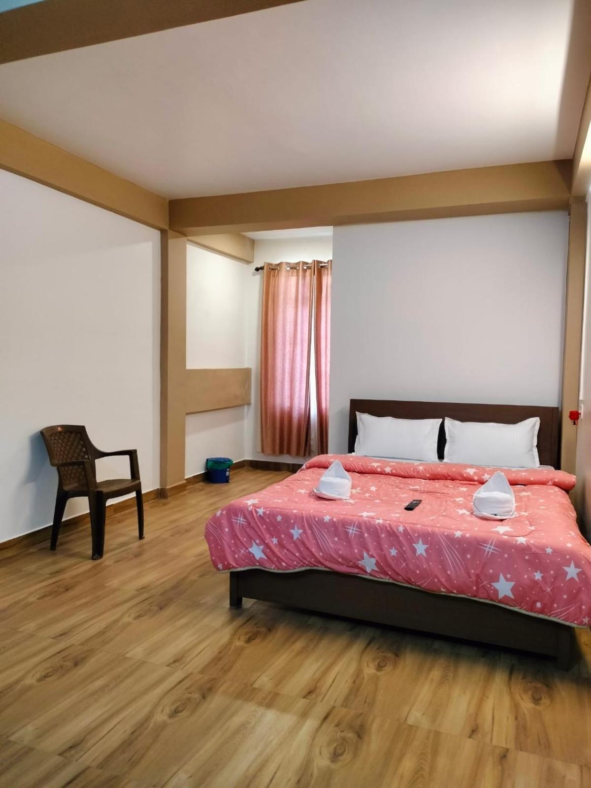 Aroma Inn Shillong Esterno foto